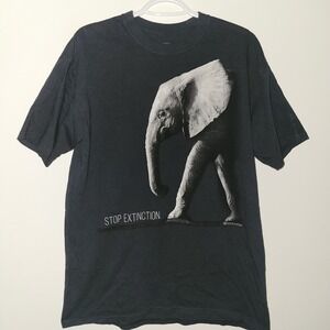 The Mountain Elephant Stop Extinction Short Sleeve T-Shirt Men's Size Large 2017